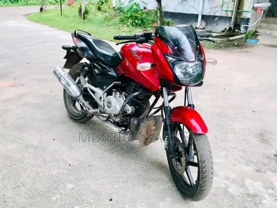 Bajaj Pulsar 150 2013 Red