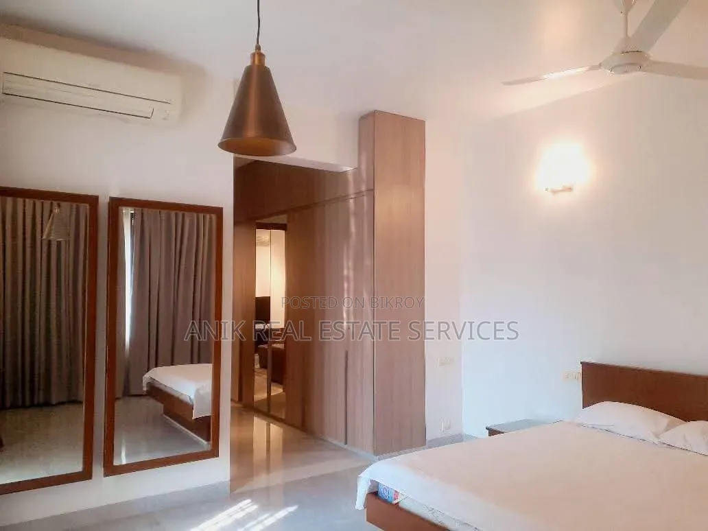 Furnished 4bdrm Apartment in Anik Real Estate, Banani for rent