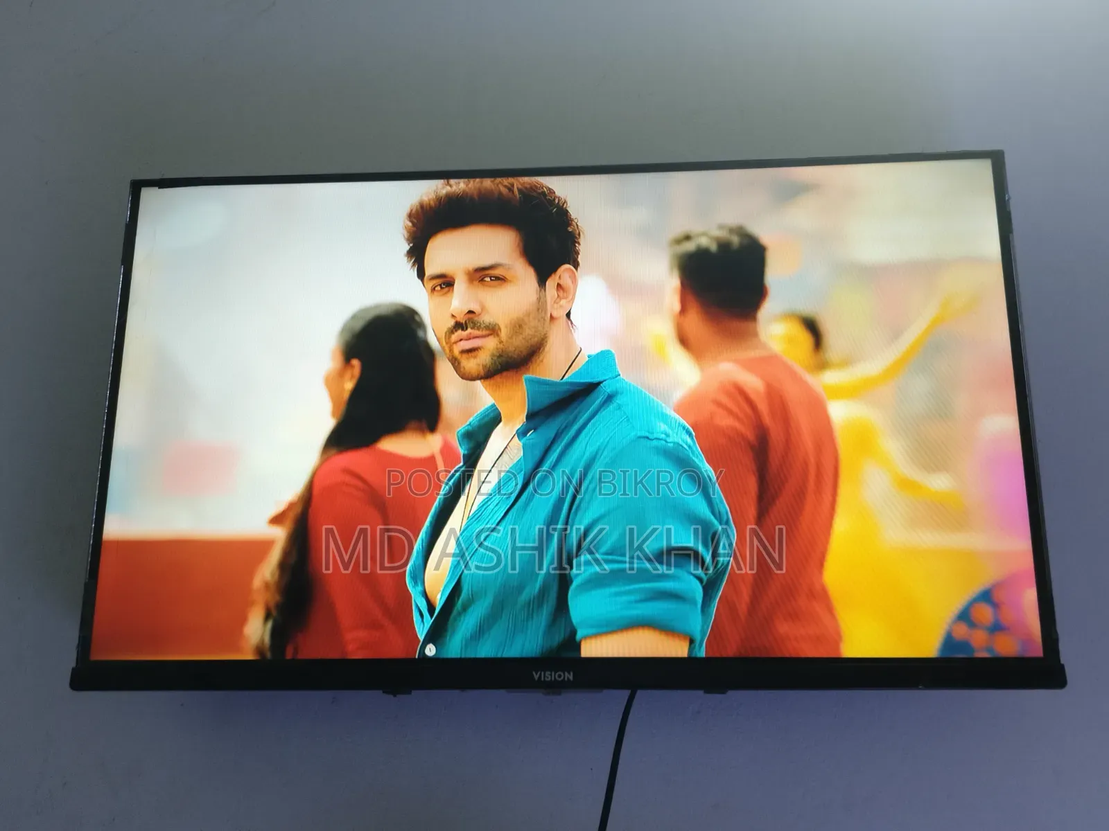 Vision 32" Voice Control LED TV.