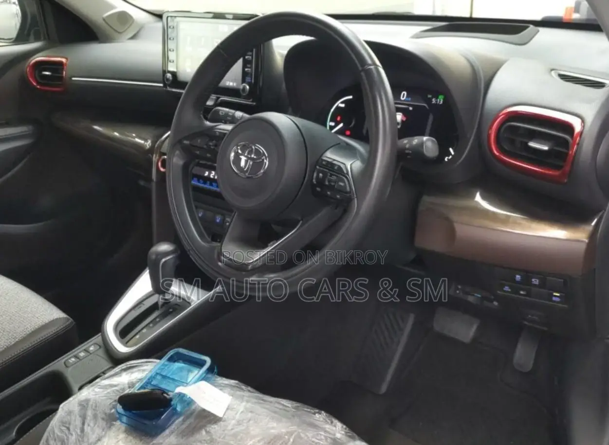 Toyota Yaris Cross 1.5 Hybrid FWD 2021 Black