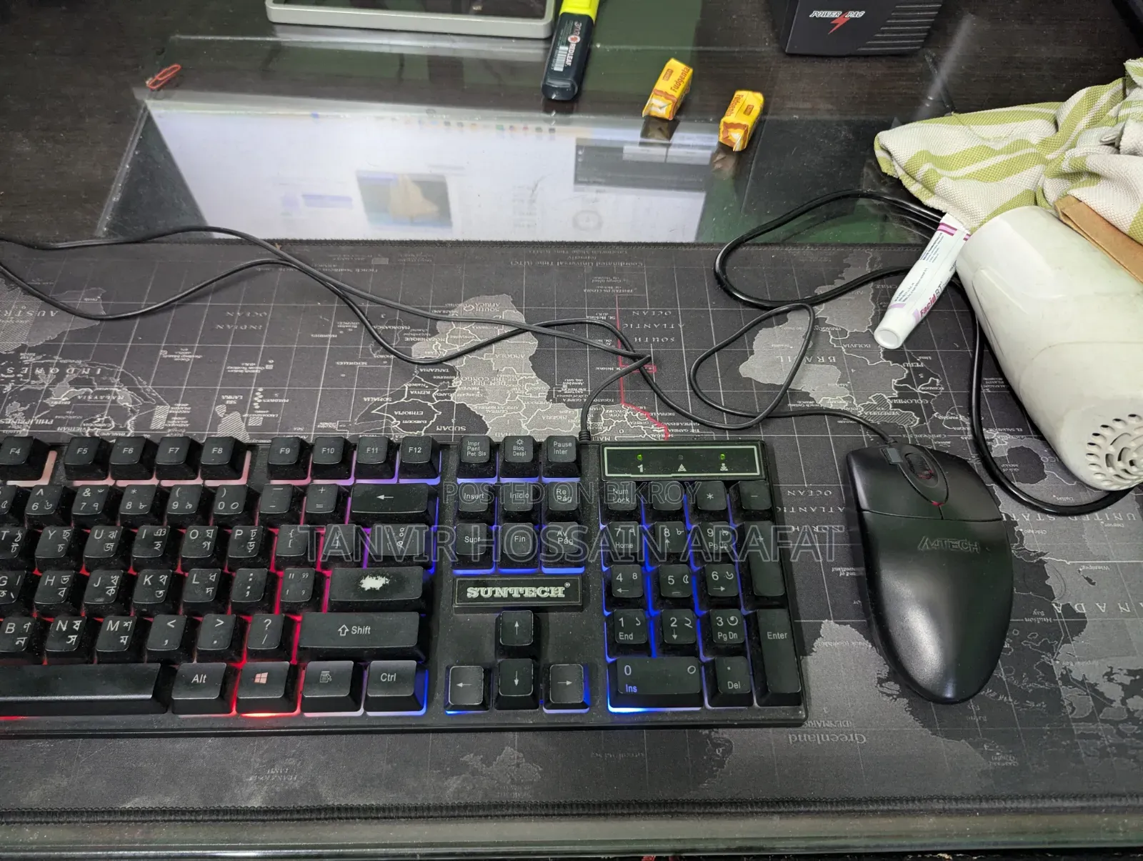 Keyboard SUNTECH RGB Lights 
Mouse A4 Tech