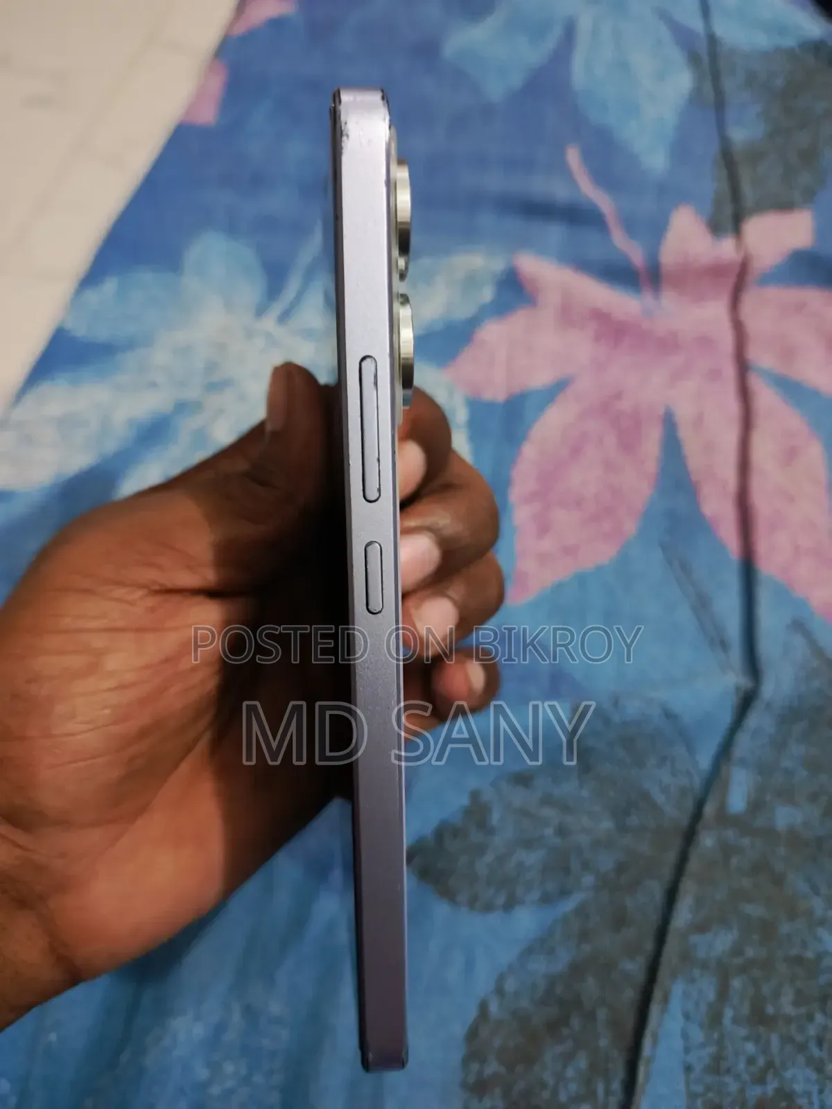 শাওমি রেডমি নোট ১৩ প্রো ৫জি ১২৮ জিবি হোয়াইট