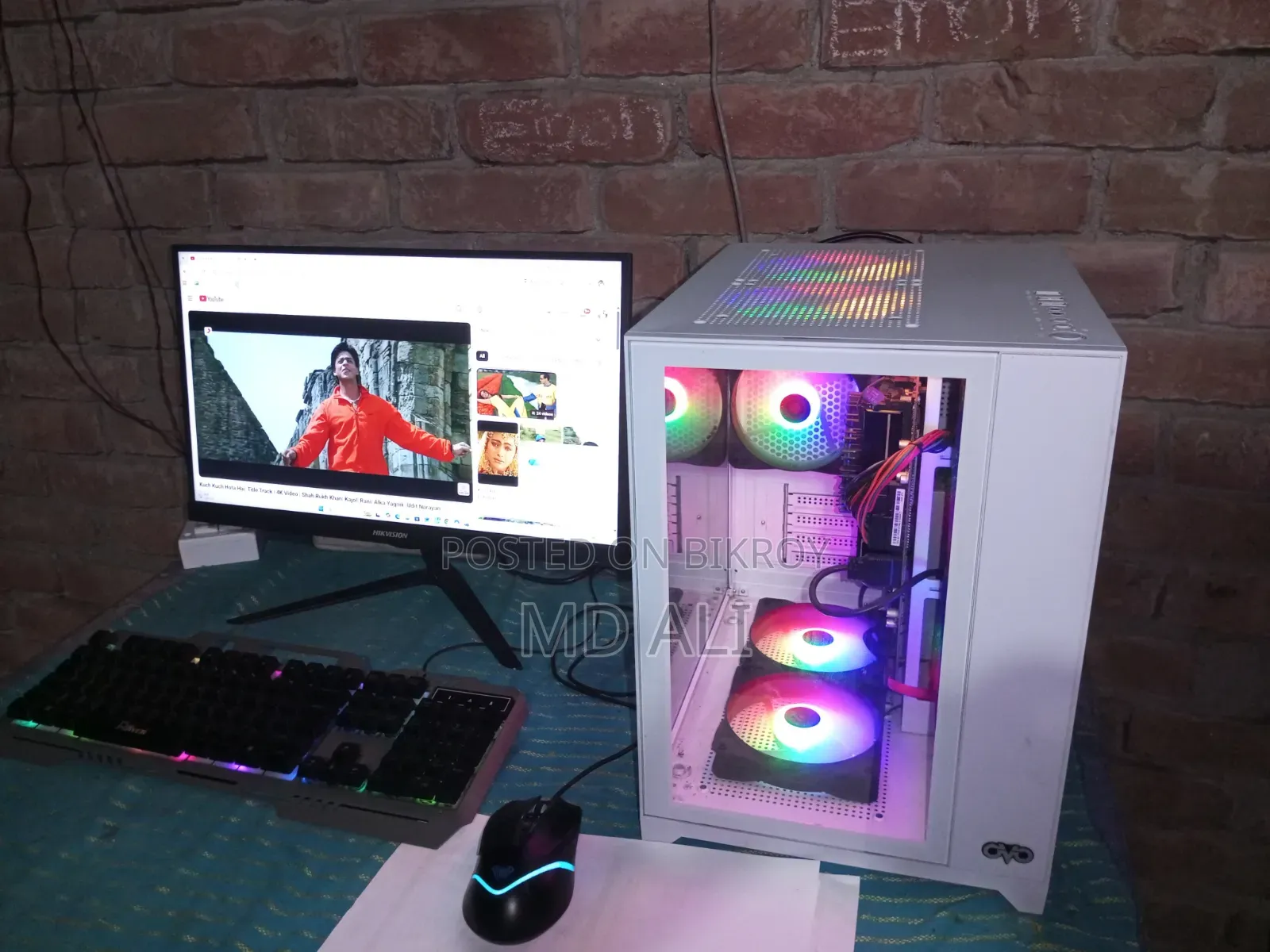 Desktop Computer MSI 8GB Intel Core I3 SSHD+SSD 256GB