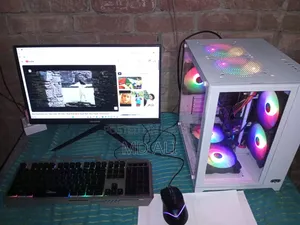 Desktop Computer MSI 8GB Intel Core I3 SSHD+SSD 256GB