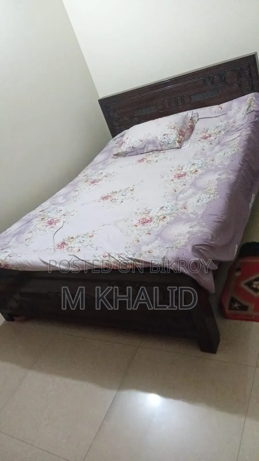 খাট বিক্রয়ের জন্য