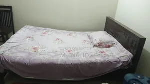 খাট বিক্রয়ের জন্য
