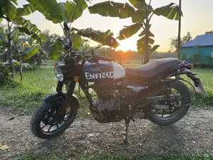 Royal Enfield Hunter 350 2025 Black