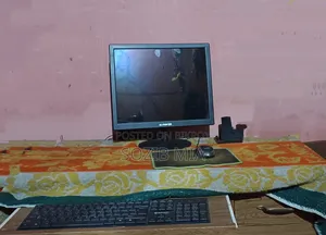 Desktop Computer 8GB Intel Core i3 SSD 128GB