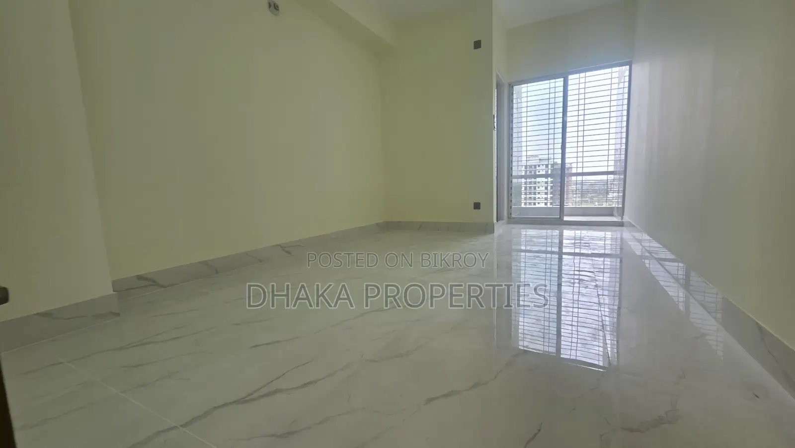 Furnished 3bdrm Apartment in Dhaka, Banasree for sale