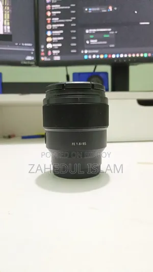 Sony 85/ F 1.8 Lens Sell