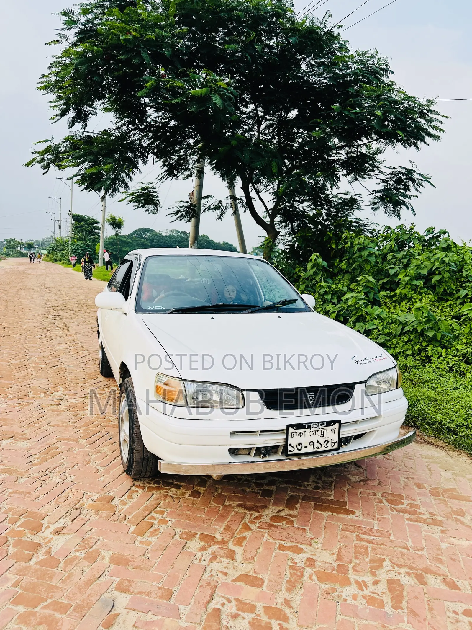 Toyota Corolla Sedan 1996 White