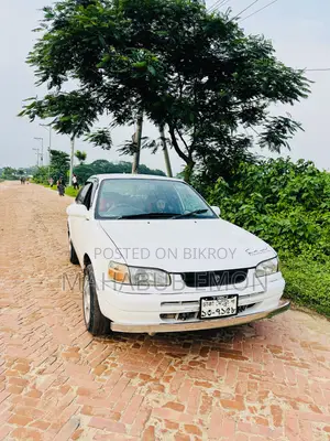 Toyota Corolla Sedan 1996 White