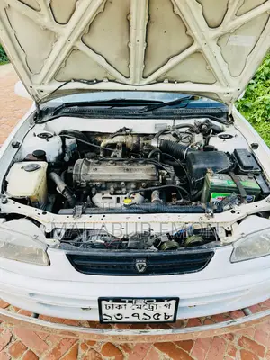 Toyota Corolla Sedan 1996 White