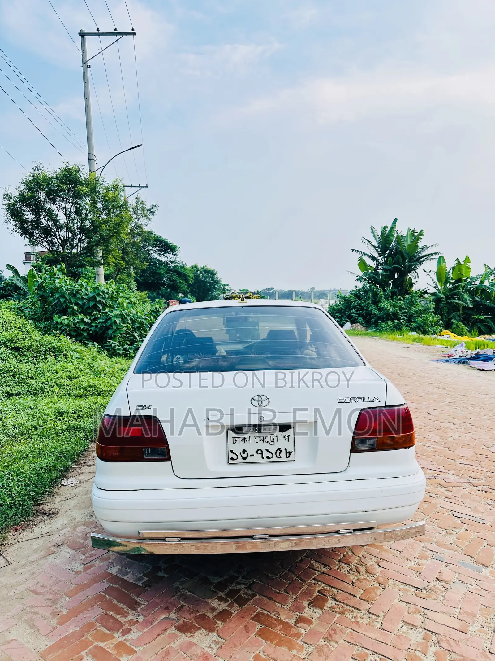 Toyota Corolla Sedan 1996 White