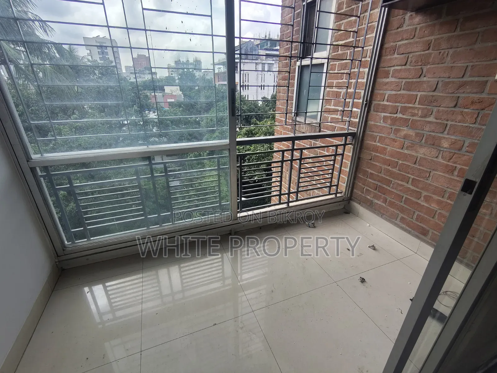 Furnished 3bdrm Apartment in White Property, Banani for rent