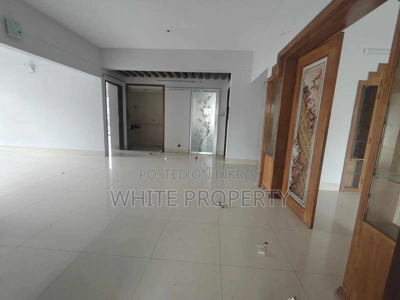 Furnished 3bdrm Apartment in White Property, Banani for rent