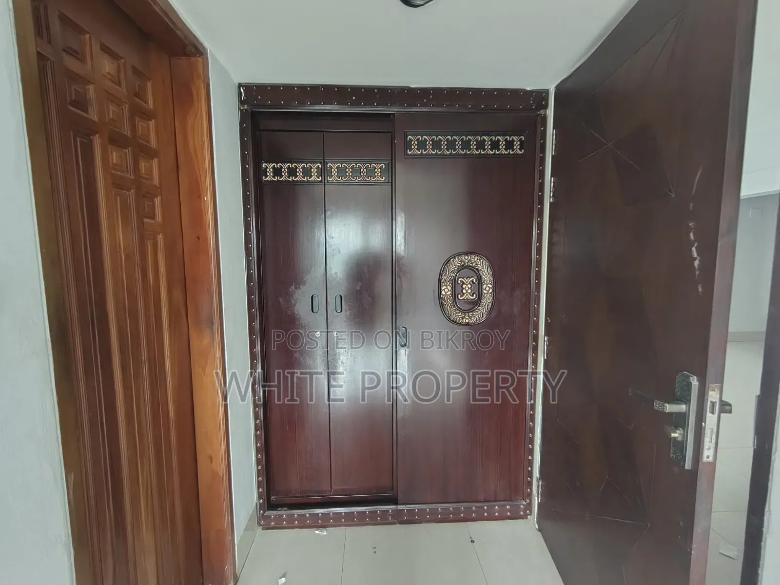 Furnished 3bdrm Apartment in White Property, Banani for rent