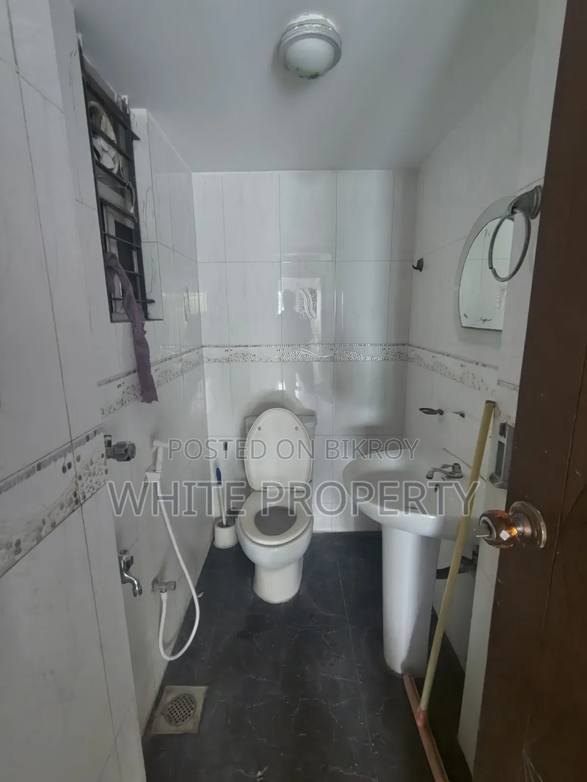 Furnished 3bdrm Apartment in White Property, Banani for rent