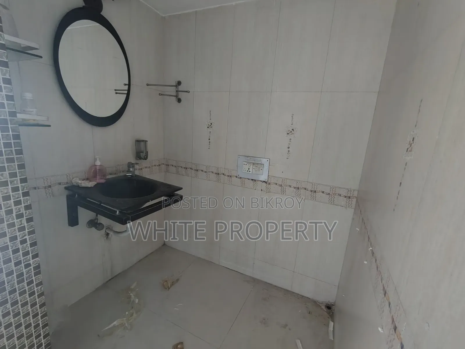 Furnished 3bdrm Apartment in White Property, Banani for rent