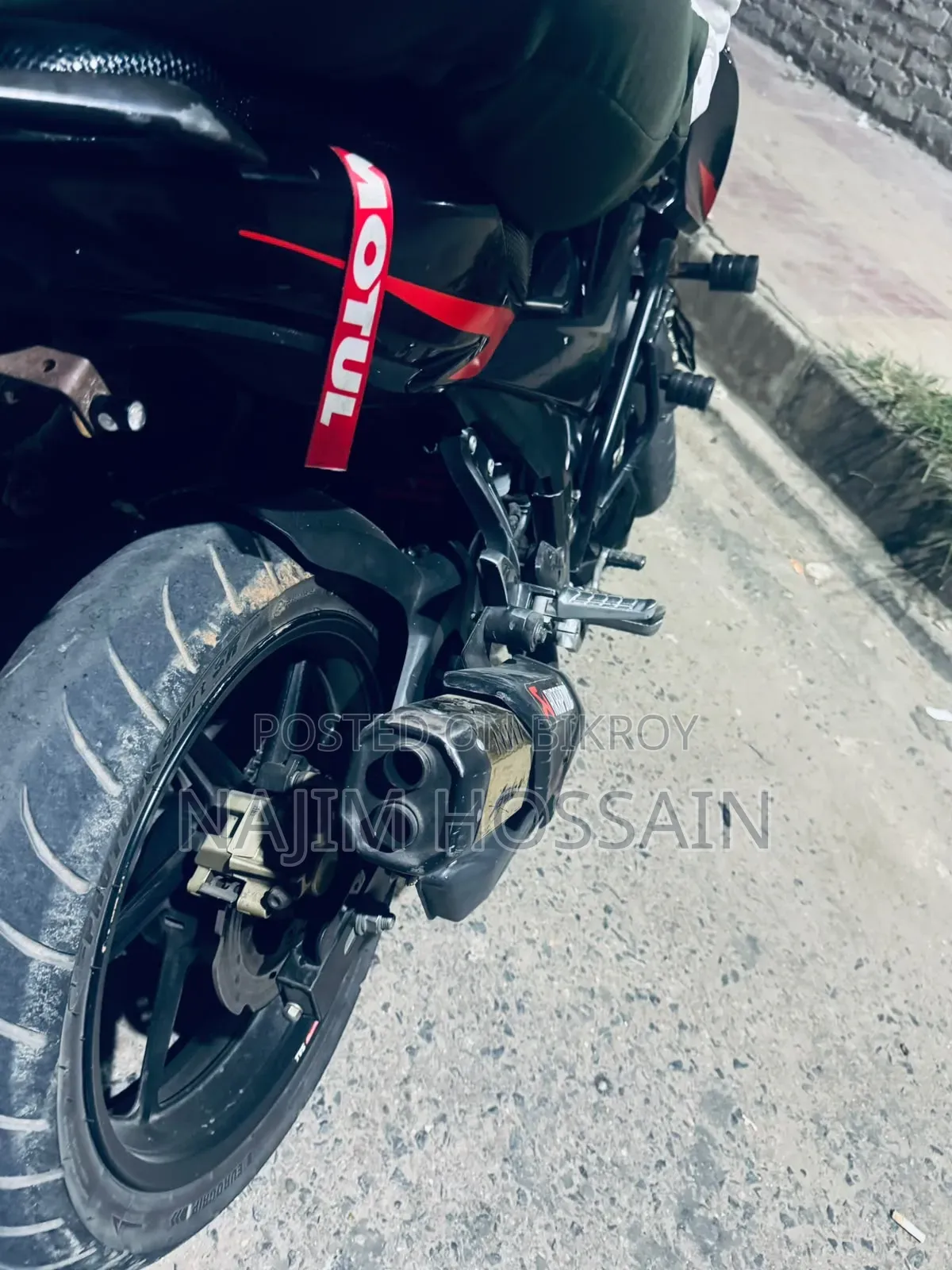TVS Apache RTR 160 4V 2023 Black