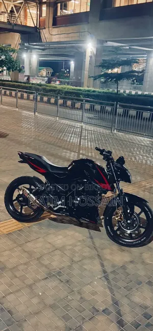 TVS Apache RTR 160 4V 2023 Black