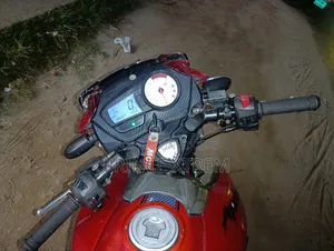 TVS Apache RTR 160 2V 2018 Red