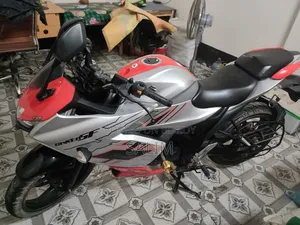 Suzuki Gixxer 2024 Orange
