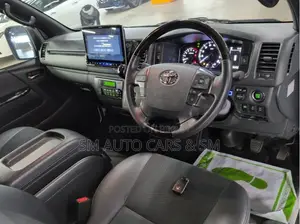 Toyota HiAce 2023 White
