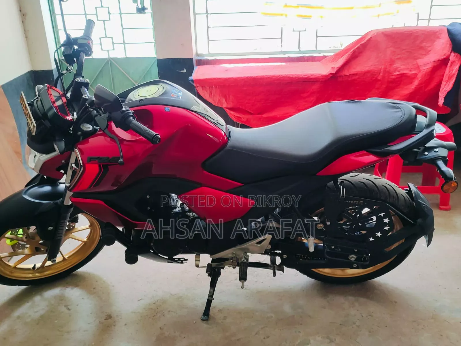 New Yamaha FZS V4 2024 Red
