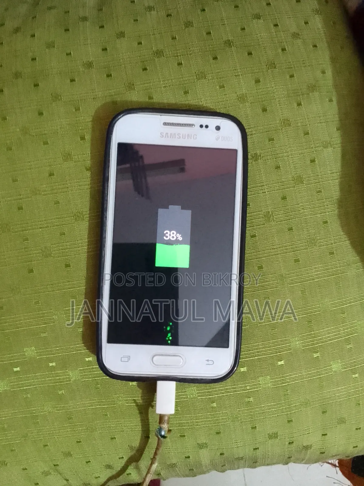 Samsung 8 GB White