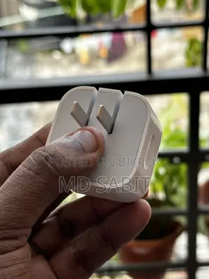 Apple 40w Dynamic Adapter