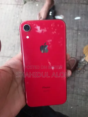Apple iPhone XR 64 GB Red