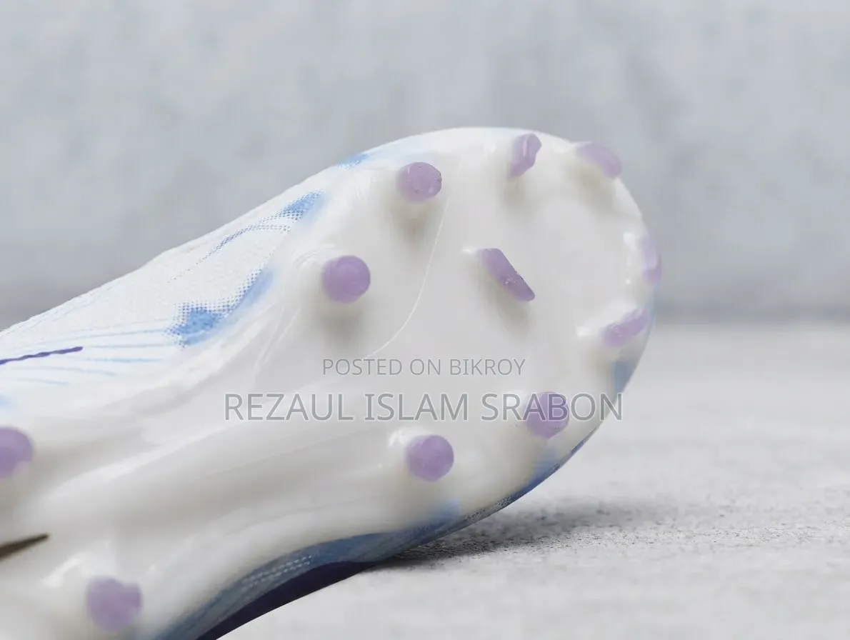 Nike Football Boot 42 EU