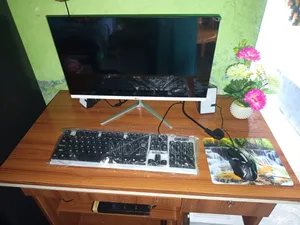 Desktop Computer 4GB Intel Core i5 HDD 128GB