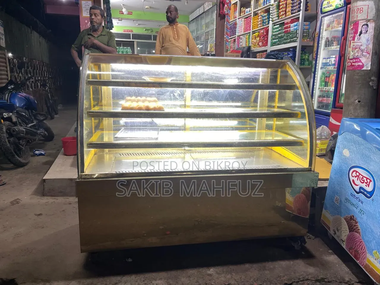 Freezer for Sweets, Cakes