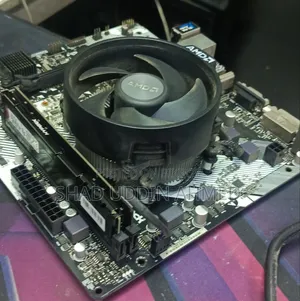 Desktop Computer HP 8GB AMD Ryzen 3 SSD 256GB
