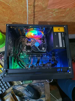 Desktop Computer Microsoft 8GB Intel Core i3 SSHD (Hybrid) 256GB