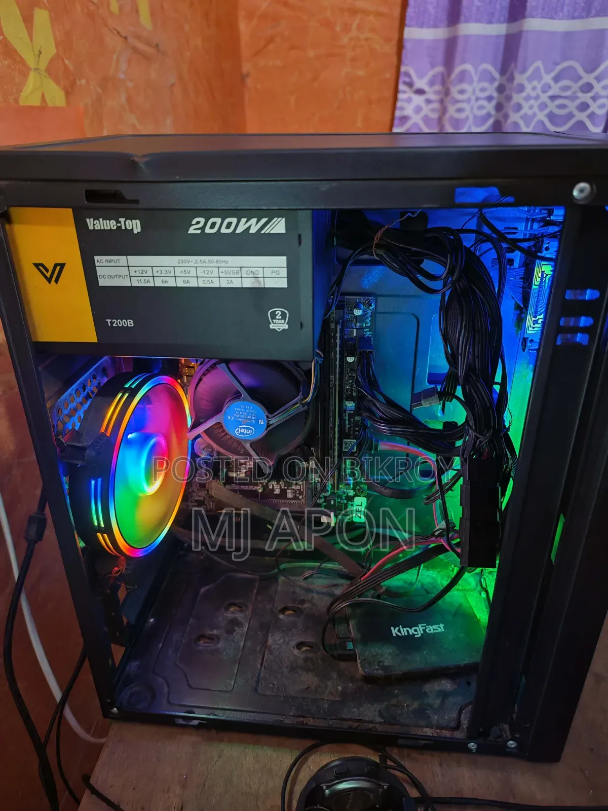 Desktop Computer Microsoft 8GB Intel Core i3 SSHD (Hybrid) 256GB