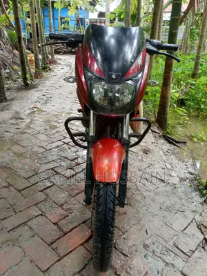 Bajaj Pulsar 150 2016 Red