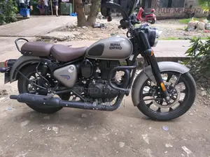 Royal Enfield Classic 350 2025 Gray
