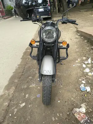 Royal Enfield Classic 350 2025 Gray