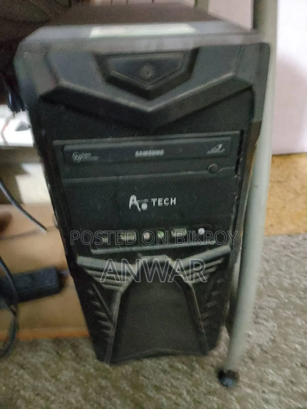 Desktop Computer 4GB Intel HDD 256GB