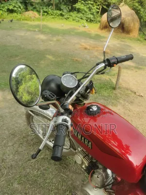 Yamaha 1986 Red
