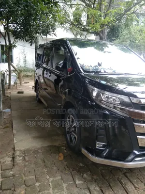 Toyota Noah 2019 Black