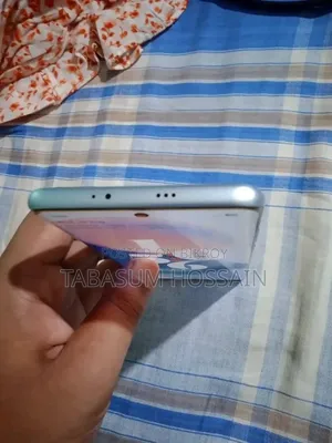 Mobile Phone 8 GB Red