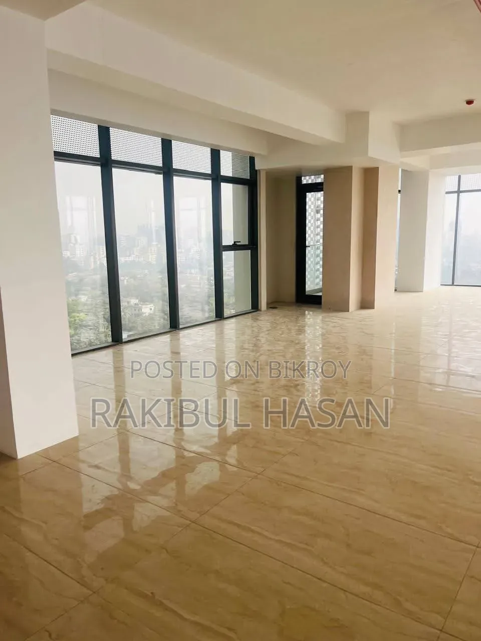 3750 SFT Brand New Commercial Space Rent in E