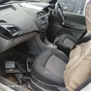 New Tata Tiago 2018 White