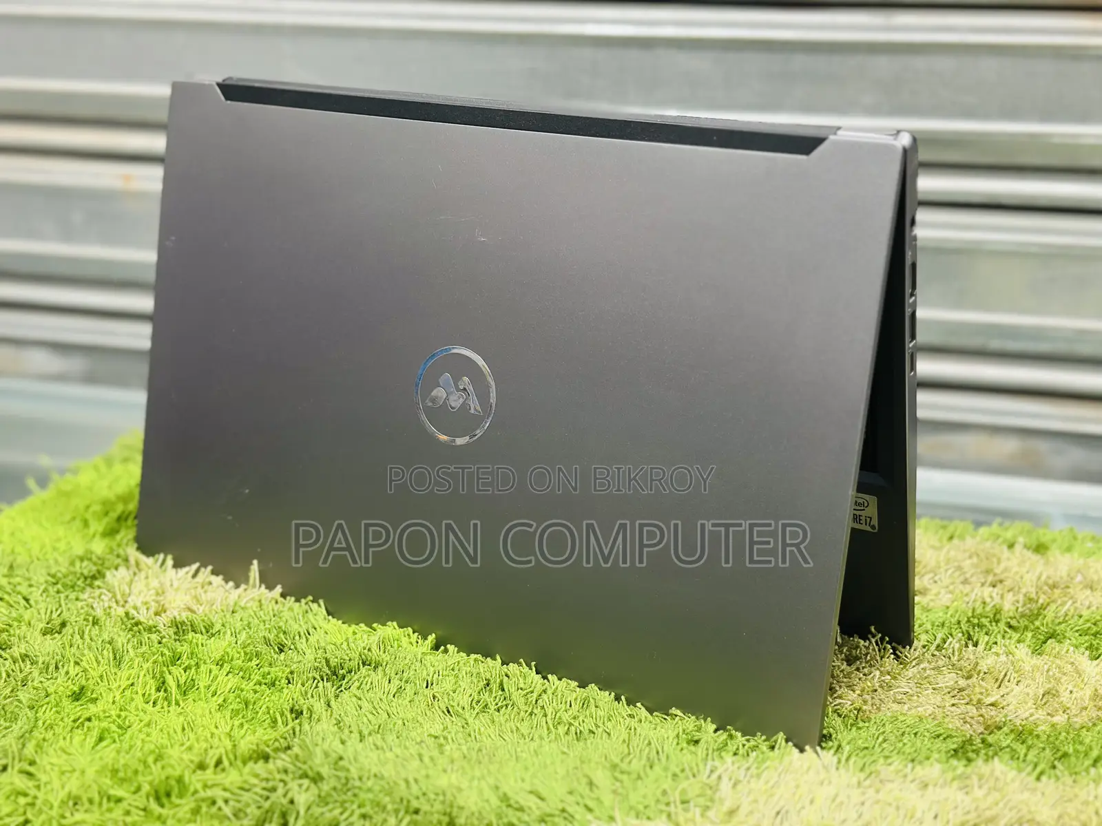 Laptop 8GB Intel Core i7 SSD 128GB