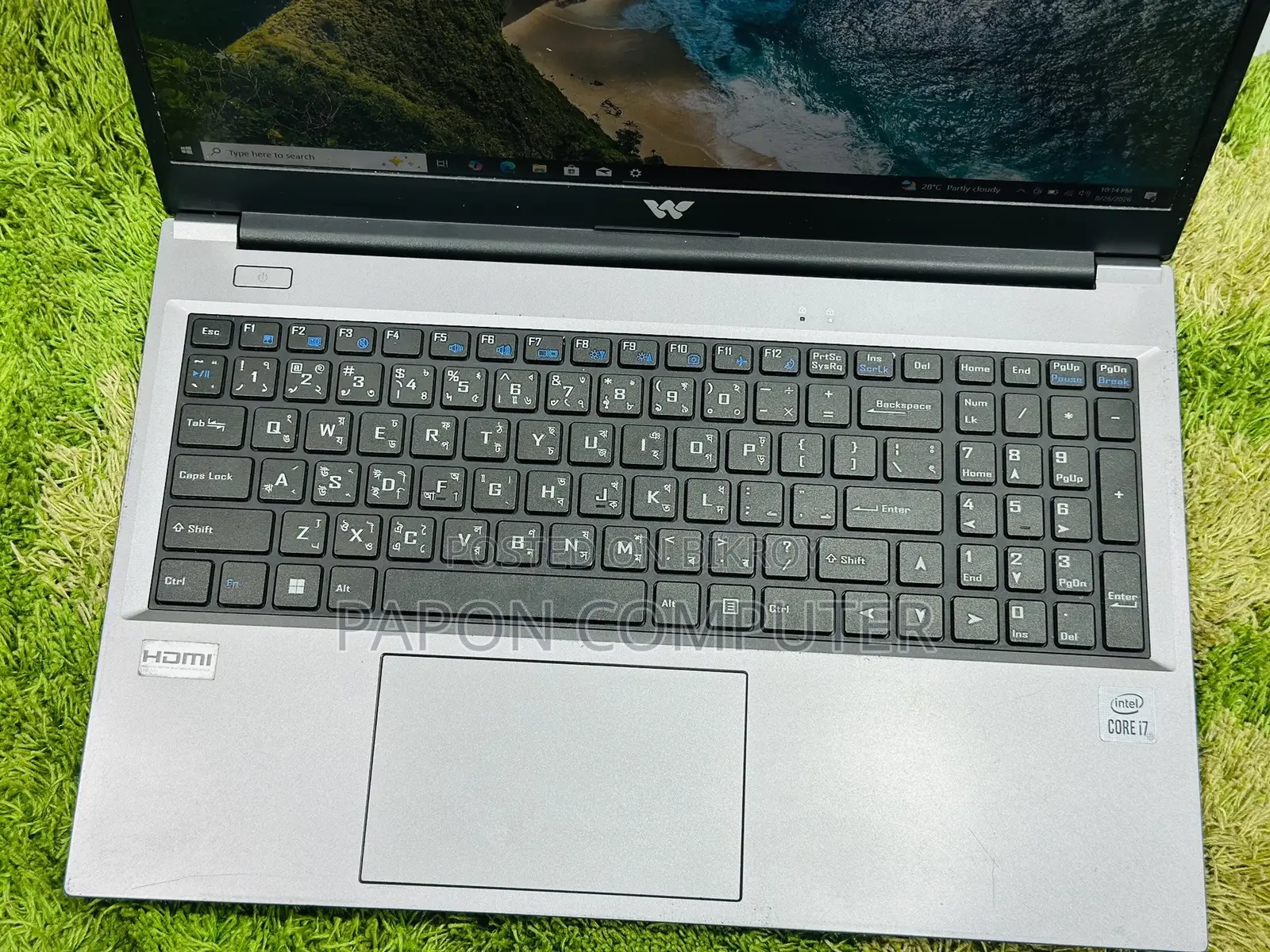 Laptop 8GB Intel Core i7 SSD 128GB
