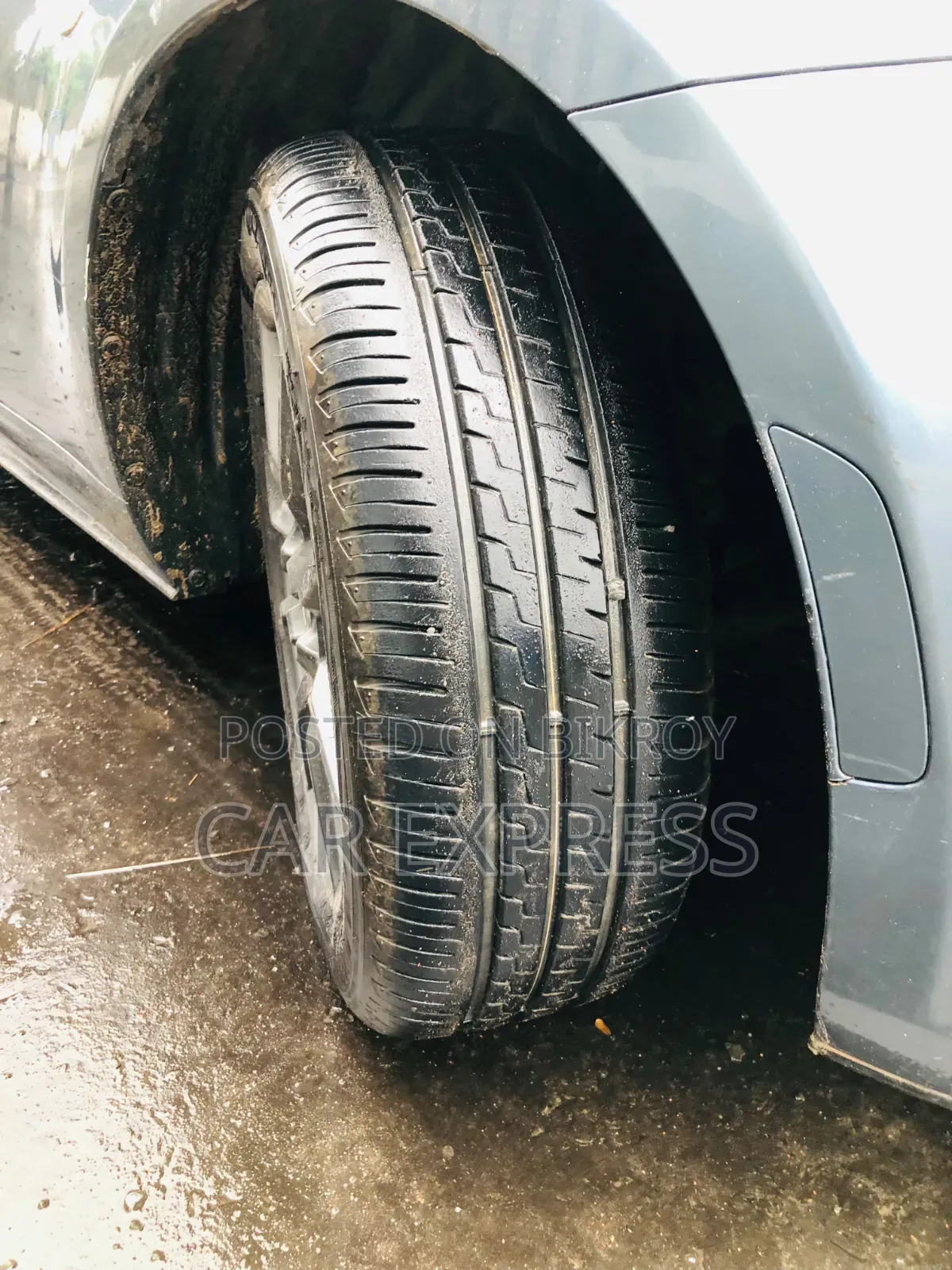 মাজদা এমএক্স-৫ ২০১৬ নীল